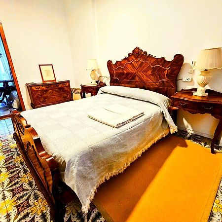 Aparthotel La Traviata - Buñol Chambre photo