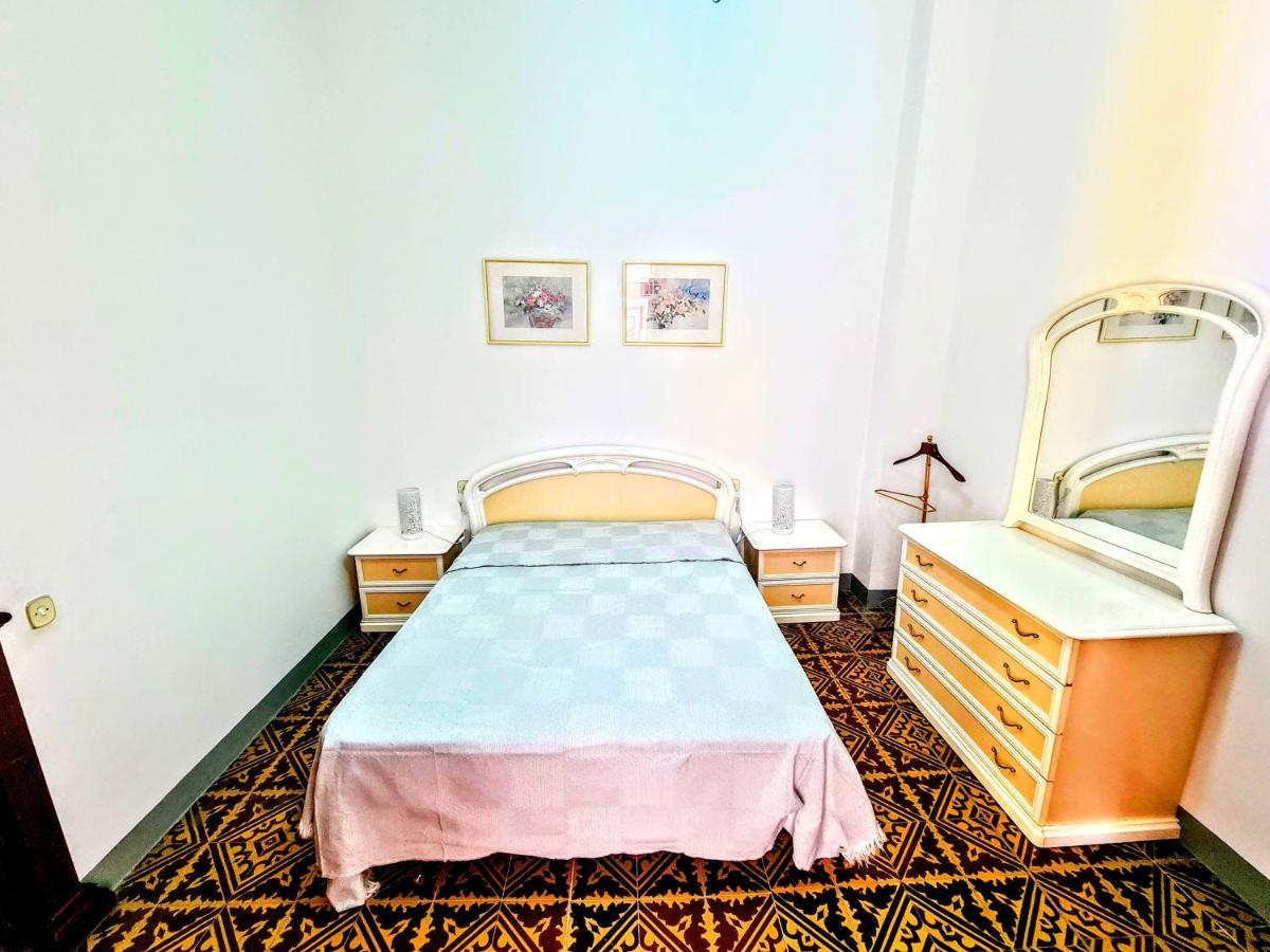 Aparthotel La Traviata - Buñol Extérieur photo